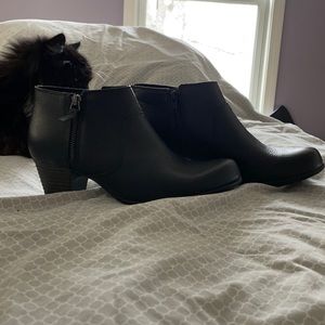 Clarks Boots NWOT